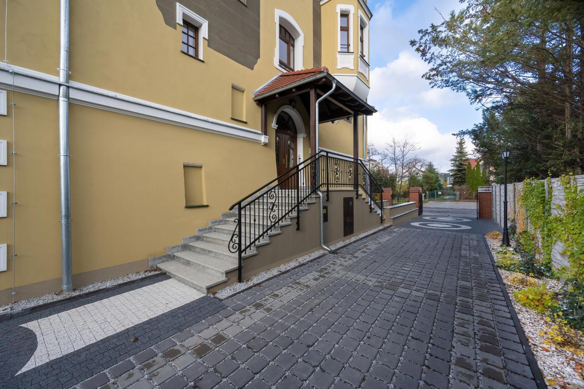 Sniadeckich 47 By Renters Aparthotel Wroclaw