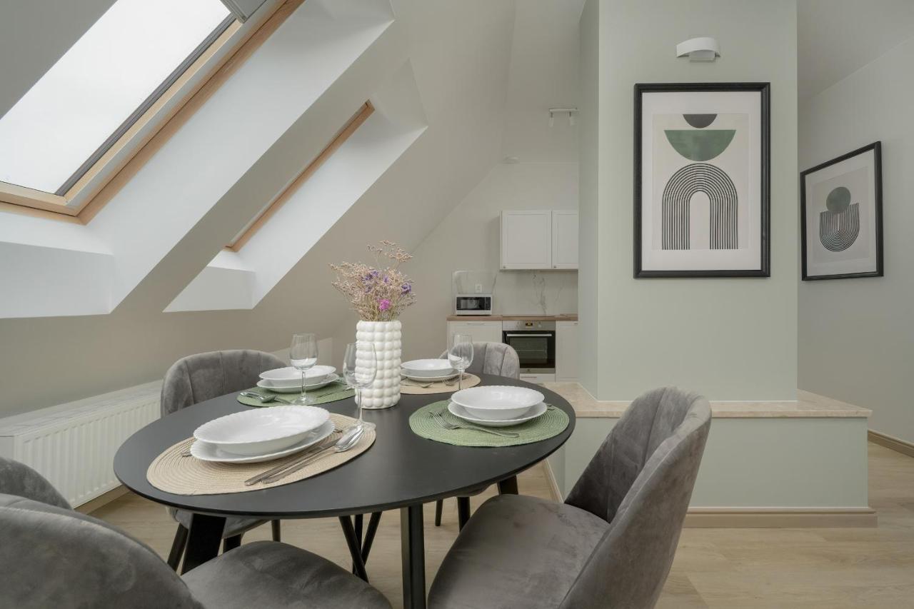 Sniadeckich 47 By Renters * Breslau