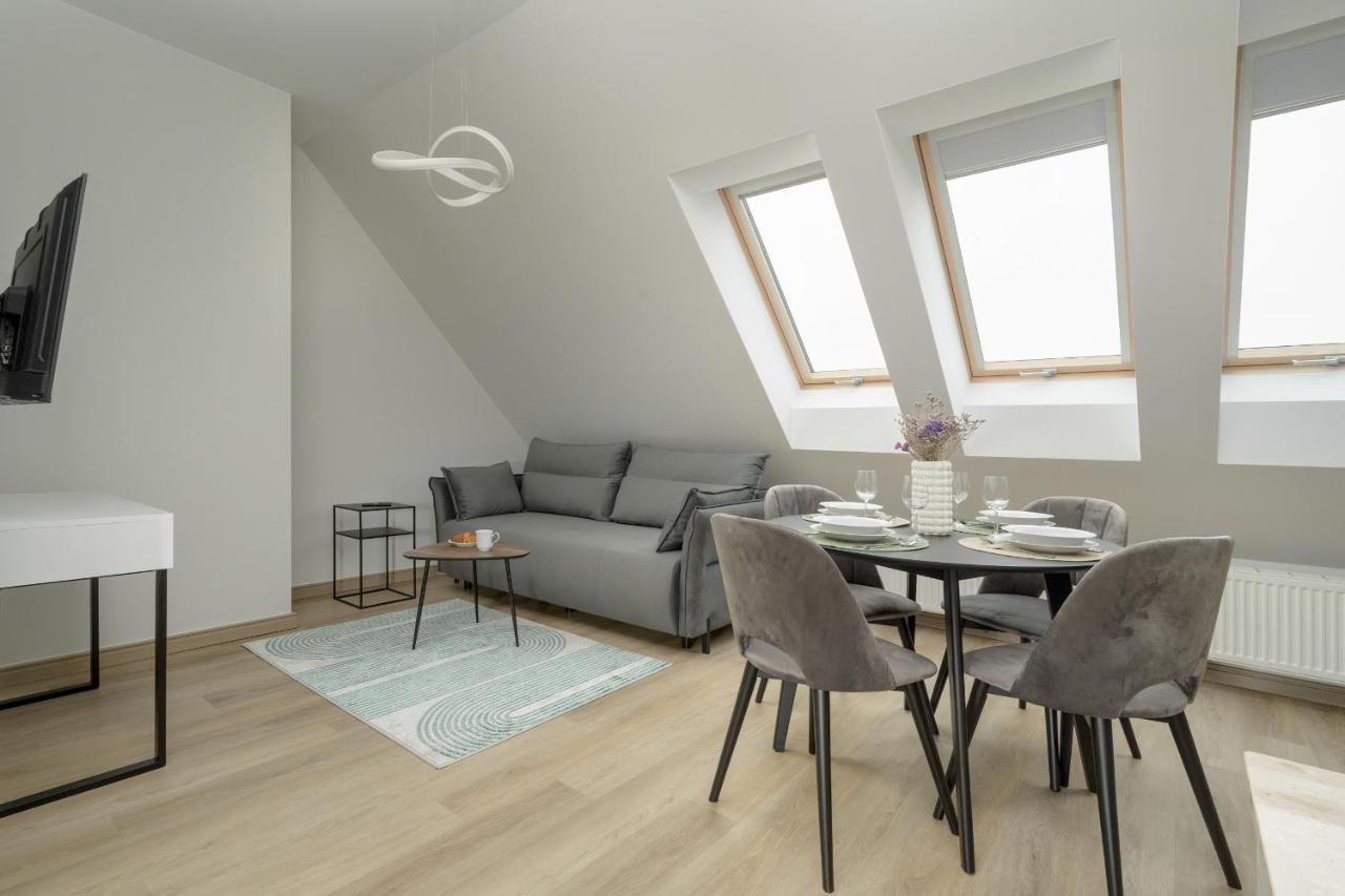 Aparthotel Sniadeckich 47 By Renters *