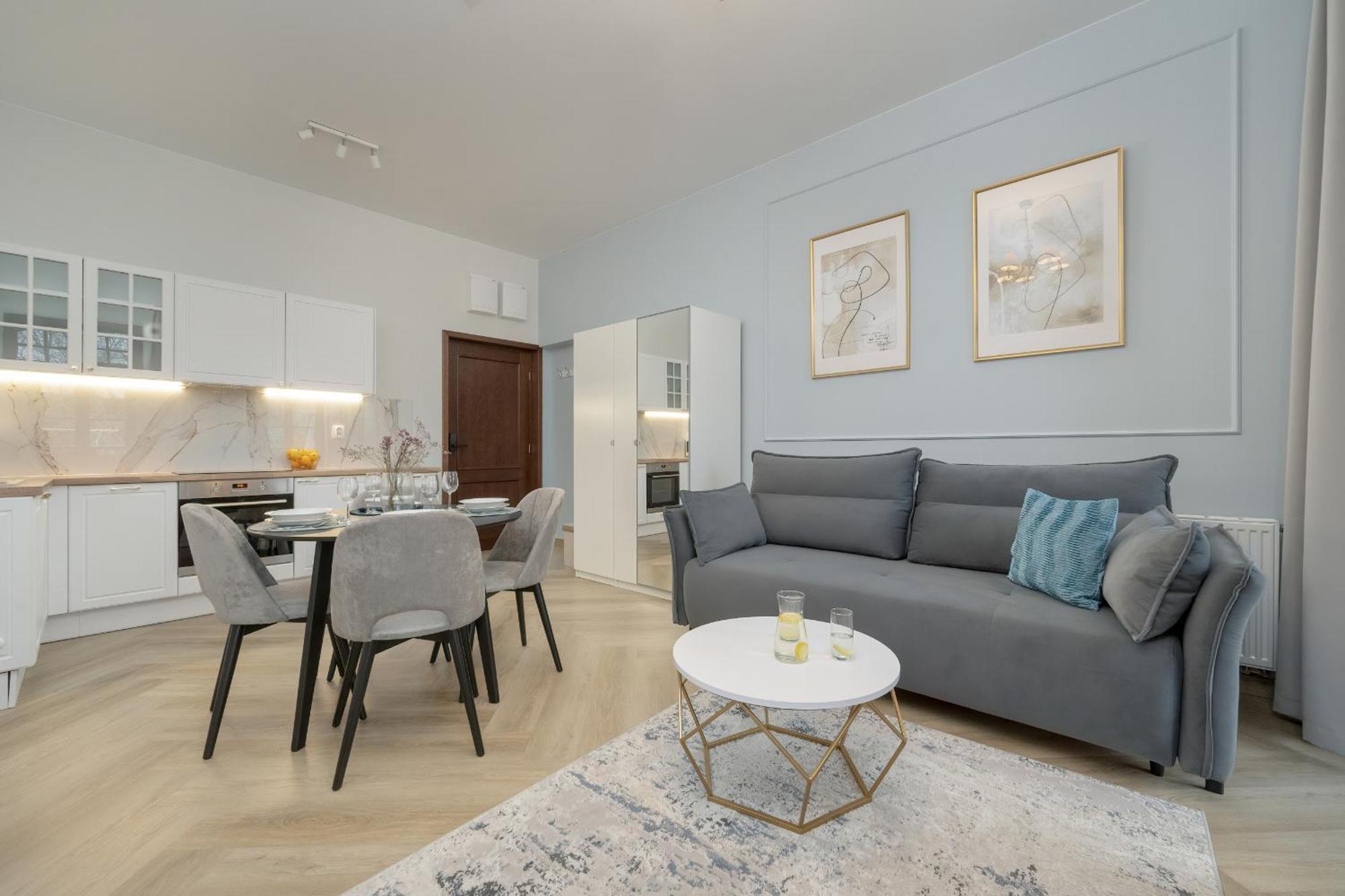 Aparthotel Sniadeckich 47 By Renters *