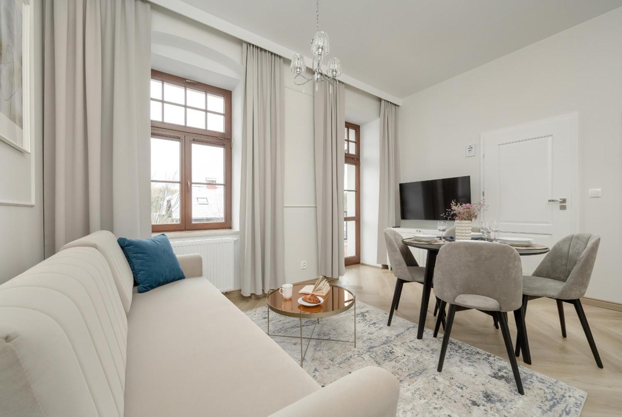 Sniadeckich 47 By Renters Aparthotel